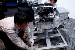 Toyota đã tìm ra "bí kíp" để đấu với trào lưu xe điện