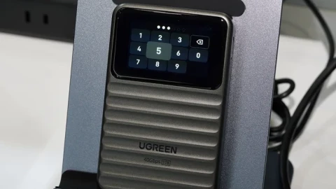 Ugreen Neodrive Go 40s: SSD ngoài cảm ứng, bảo mật dữ liệu bằng mật khẩu