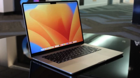 Lộ diện MacBook Ultra: Hai kích thước màn hình cùng công nghệ OLED "độc nhất vô nhị"