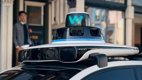 Vụ trộm khiến cảnh sát San Francisco bất lực: Kẻ gian tẩu thoát bằng taxi tự lái Waymo