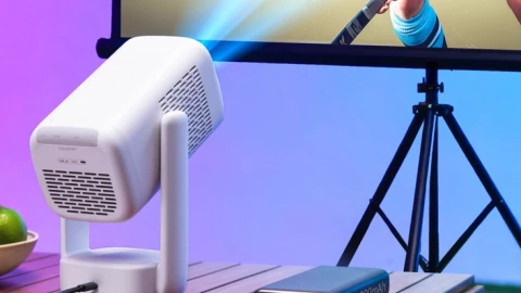 Máy chiếu Roku TV di động, 300 lumen, giá chỉ 3,7 tr