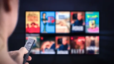 Ứng dụng trên Smart TV bị nghi 'làm tay trong' cho AI thu thập dữ liệu