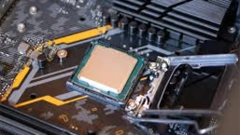 Vật liệu đắt đỏ này giúp chip giải quyết nút thắt tản nhiệt, mở rộng khả năng phát triển sức mạnh tính toán AI
