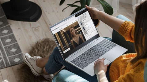 AWS tung ra giải pháp giúp các nhà bán lẻ tự xây dựng trợ lý mua sắm AI riêng