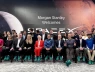 Tại sao nhiều người đi giày xanh trong buổi SpaceX IPO? Bật mí: điều kiện của Musk