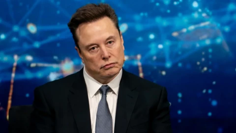 Sở hữu 1.100 tỷ USD, Elon Musk dự báo tiền bạc sắp không còn quan trọng