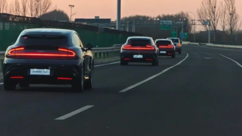 Lei Jun đích thân thử Xiaomi YU7, cảnh báo điều tài xế nhất định phải biết