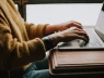 Ngừng việc sao chép và dán prompt từ GPT-4o, Claude và Gemini. Công cụ này kết hợp các chatbot AI với phí 1,4 tr