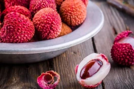 2 loại quả ngọt lịm tưởng giải nhiệt tốt ai dè gây nóng trong, rôm sẩy