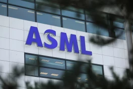 ASML lên tiếng sau cáo buộc âm thầm chuyển giao thiết bị EUV tối tân cho Trung Quốc