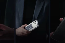 Ốp lưng iPhone 17 Pro Max của Caviar: Đính răng T-Rex, giá hơn 4.000 USD