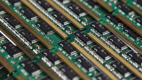 Samsung, Micron mải mê kiếm tiền từ AI, cái tên này đang âm thầm đánh chiếm thị trường RAM và SSD tiêu dùng