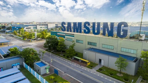 Samsung Display lắp ráp màn hình iPhone gập, Việt Nam được chọn