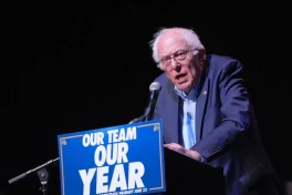 Thượng nghị sĩ Bernie Sanders kêu gọi quốc hữu hóa OpenAI, Anthropic, xAI...