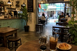 Lối đi nào cho nhà hàng, quán cà phê,... muốn mở nhạc khi kinh doanh?