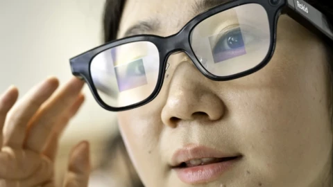 Trung Quốc bắt đầu đưa kính thông minh AI vào tầm ngắm do lo ngại về quyền riêng tư