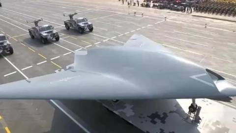 Tàu sân bay Mỹ sẽ mất lợi thế nếu WZ-8 xuất hiện? Góc nhìn gây chú ý từ chuyên gia quân sự Mỹ