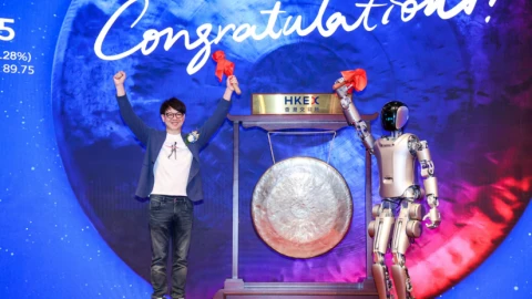 CEO Ubtech: 20 năm nữa, robot làm hết, giới trẻ có thể không còn việc làm
