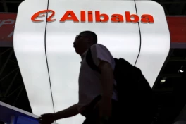 Hài: Alibaba cấm nhân viên xài Claude sau khi bị cáo buộc ăn cắp công nghệ của Anthropic