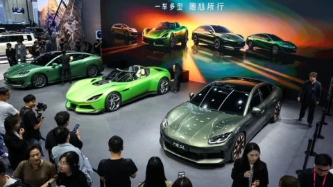 Trung Quốc chấm dứt ưu đãi thuế cho nhiều dòng xe từ năm 2027