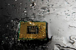 NVIDIA làm điều không tưởng: cho trung tâm dữ liệu hoạt động ở 45°C để... tiết kiệm điện!