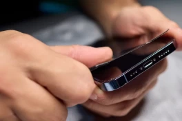 Đừng mua miếng dán bảo vệ màn hình smartphone nếu thiếu tính năng này