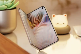 Cơn ác mộng iPhone X lặp lại: Vì sao có tiền cũng khó mua iPhone Fold?