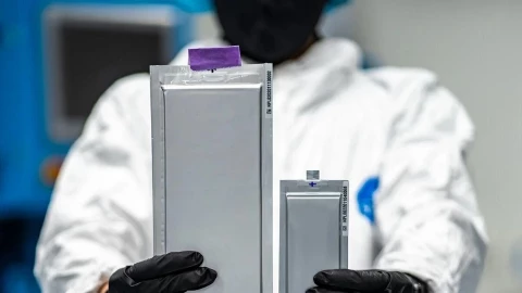 Chưa phổ biến được bao lâu, pin silicon-carbon có nguy cơ bị cho "ra rìa" bởi công nghệ pin này