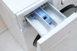 Dùng máy giặt bấy lâu, bạn đã chắc chắn mình đổ nước giặt đúng ngăn chưa?