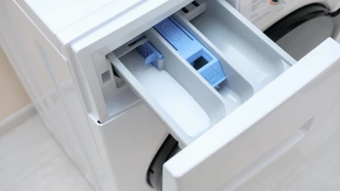 Dùng máy giặt bấy lâu, bạn đã chắc chắn mình đổ nước giặt đúng ngăn chưa?