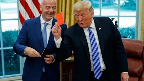 "Ưu ái" tuyển Mỹ, Chủ tịch FIFA có thể phải trả giá bằng chính cái ghế của mình?