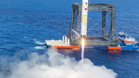Trung Quốc lần đầu tiên thu hồi tên lửa tái sử dụng, lần này không sao chép SpaceX