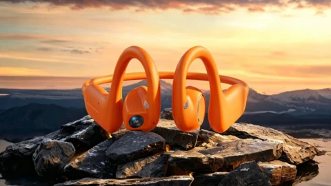 Tai nghe open-ear tích hợp camera Sony 8MP, dịch thuật AI mà giá chỉ hơn 2 triệu đồng