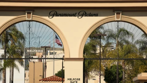 Thương vụ Paramount mua Warner Bros. Discovery trị giá 110 tỷ USD chính thức bị "tuýt còi"