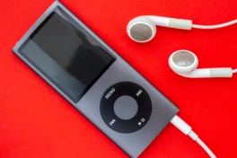 Gen Z đang săn lùng iPod: 4 tính năng "đồ cổ" khiến người dùng smartphone thèm muốn