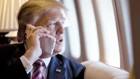 Smartphone của ông Donald Trump có hiệu năng ra sao sau trải nghiệm thực tế?