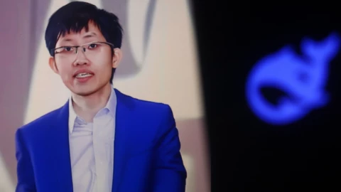 Vượt mặt các sếp OpenAI, nhà sáng lập DeepSeek trở thành tỷ phú AI giàu nhất thế giới