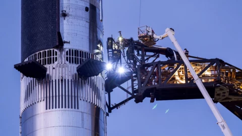 SpaceX Starship lại hoãn: Thử nghiệm lần 13 bị hủy ngay trước cất cánh