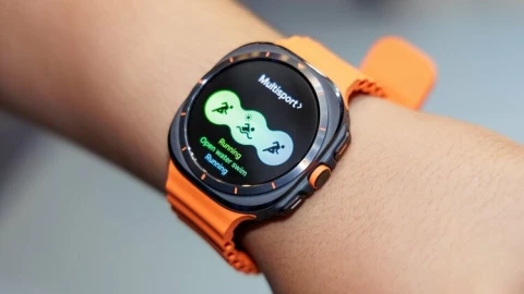 Trên tay Galaxy Watch Ultra: smartwatch tích hợp AI, lời thách đấu của Samsung tới Apple Watch Ultra