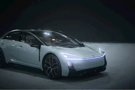 Toyota Corolla sắp có bản thuần điện: Kỹ sư Toyota thừa nhận buộc phải lột xác trước đối thủ quá mạnh
