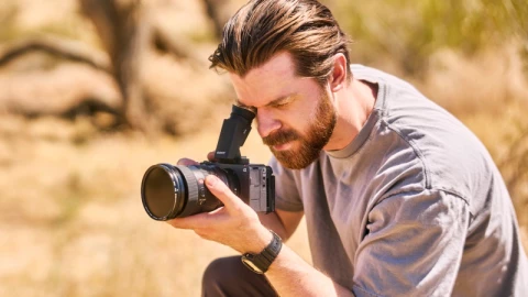 Sony làm mới dòng máy quay điện ảnh với FX5: Hỗ trợ ống kính Anamorphic, chống rung 5 trục và chip BIONZ XR2