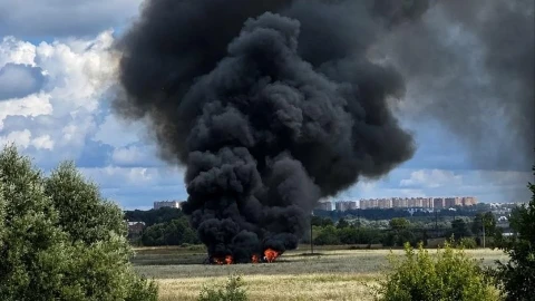 Máy bay chiến đấu Su-57 xịn nhất của Nga được cho là đã rơi ở ngoại ô Moscow! Do bắn nhầm hay bị F-16 của Ukraine bắn rơi?