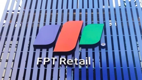 FPT Retail nợ hơn 20.000 tỷ nhưng vẫn tăng trưởng mạnh: Đây là tín hiệu đáng lo hay bình thường với doanh nghiệp bán lẻ?