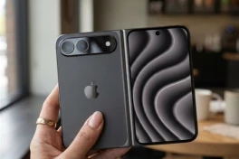 Vì sao Apple chờ 6 năm mới chịu làm iPhone màn hình gập?