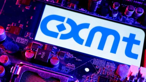 “Mầm non bán dẫn” Trung Quốc vượt giá trị vốn hóa của Intel ngay ngày đầu lên sàn