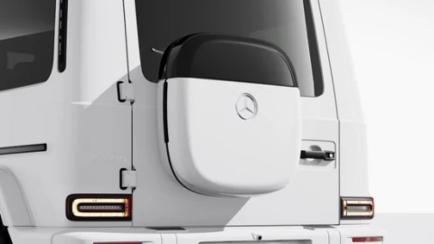 Blogger lỗ 1,4 tỷ sau 3 tháng mua Mercedes G điện 5,4 tỷ