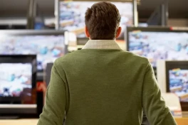 5 sai lầm nhiều người mắc phải khi đến cửa hàng mua TV
