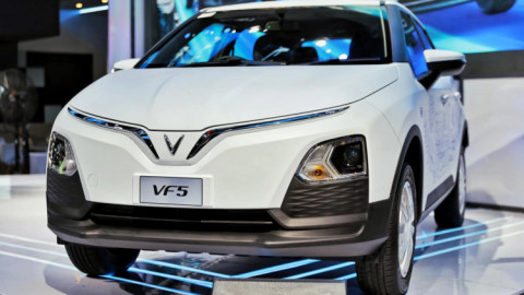 Tại sao giá xe điện VinFast VF 5 tại thị trường Indonesia rẻ hơn so với Việt Nam