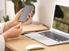Sạc điện thoại bằng cổng USB laptop có an toàn không?