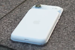 Tại sao Apple chọn rút lui khỏi thị trường pin dự phòng?